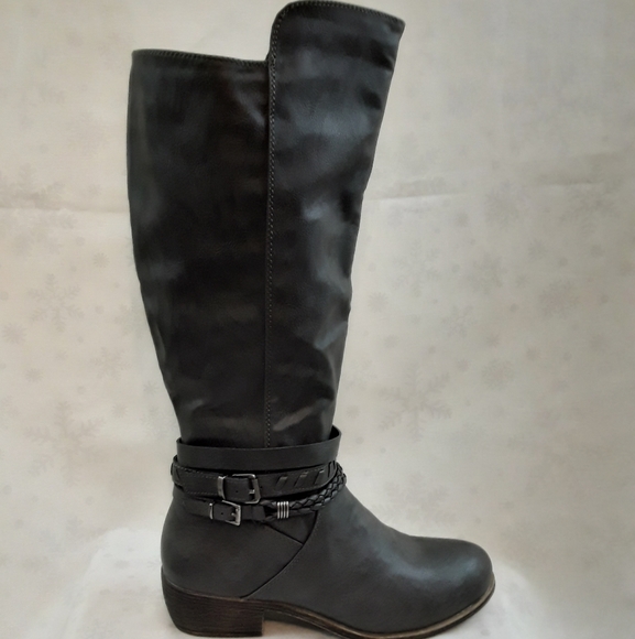 Ram Tamrah Shoes Ram Tamrah Knee High Gray Boots Poshmark